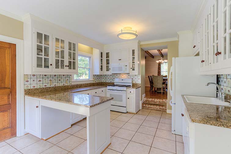 2835 Poor House Road Property Kitchen