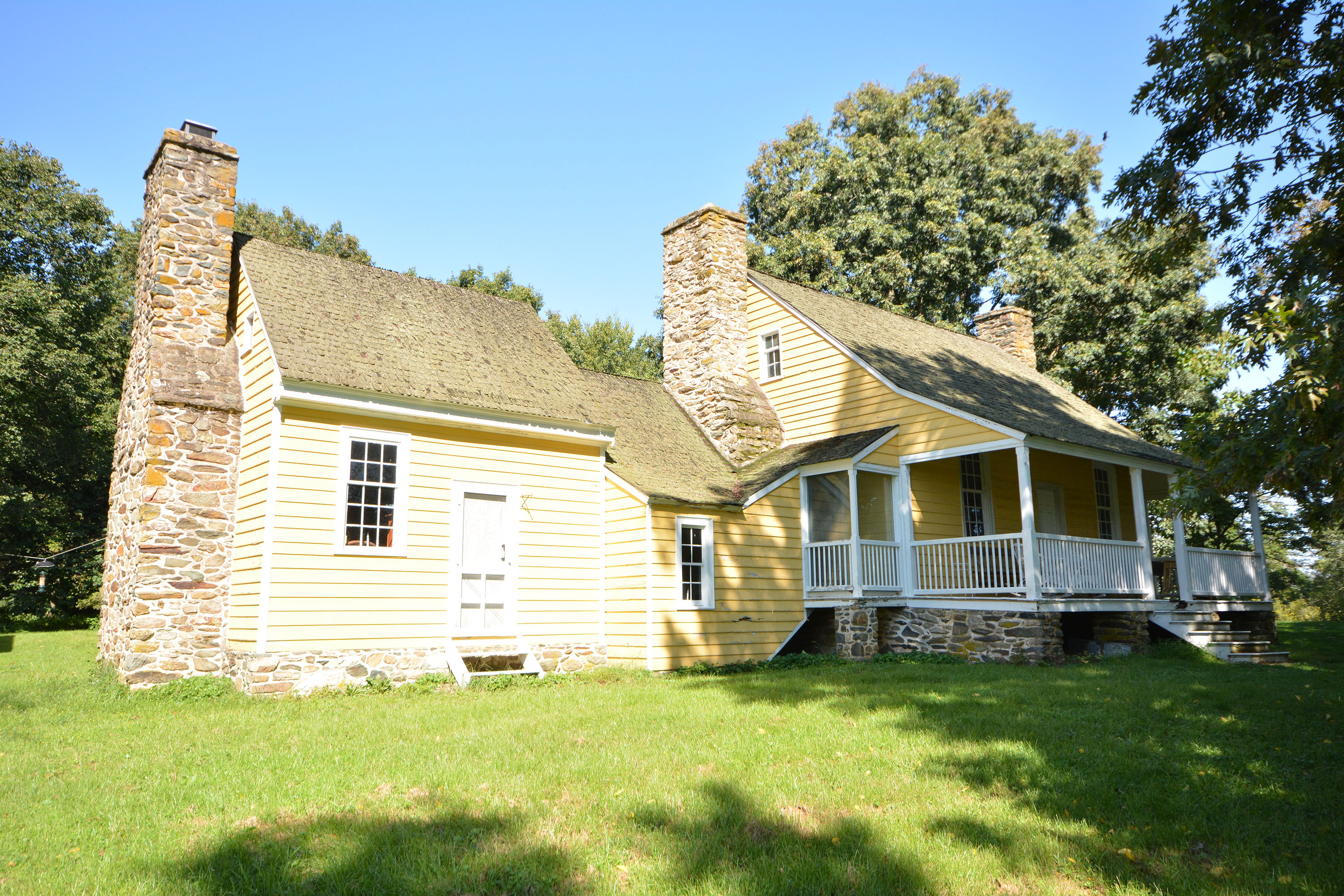 Summerset Farmhouse Exterior